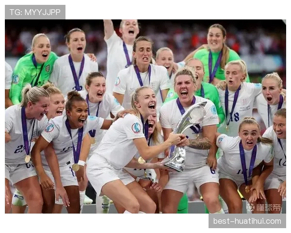 莉娅·威廉森入选FIFPRO最佳11人 英女足国际地位提升